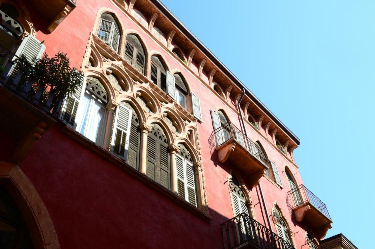 Suite Della Scala Verona Bagian luar foto