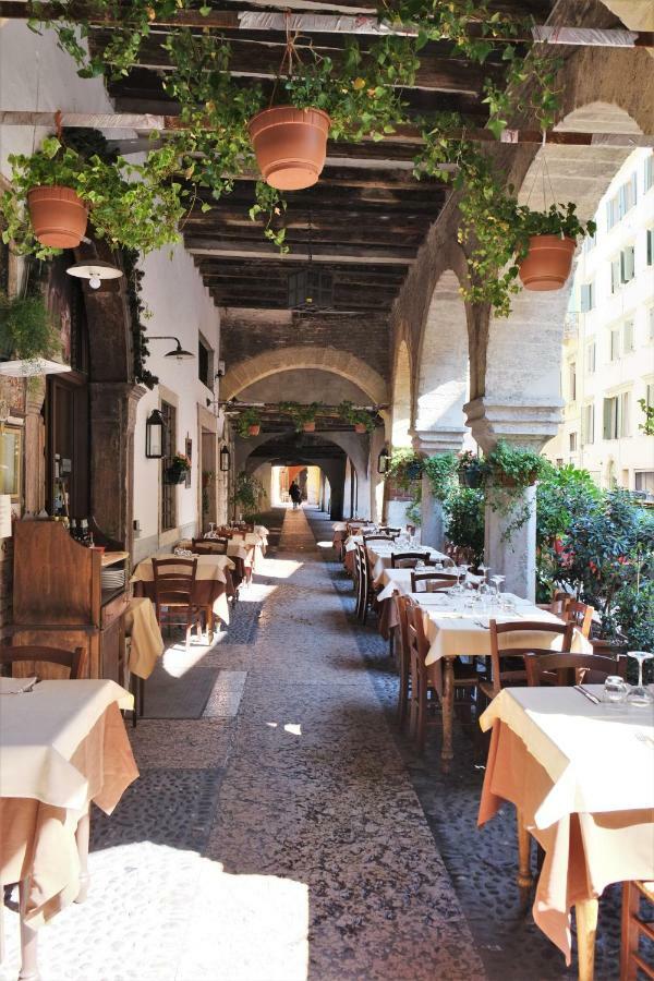 Suite Della Scala Verona Bagian luar foto